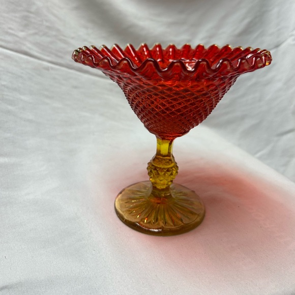 Vintage Jeanette amberina compote. - Picture 5 of 7